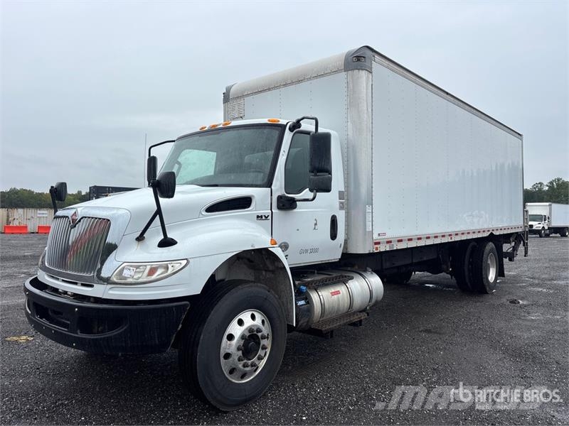 International MV607 SBA 4x2 Van Truck Kofferaufbau