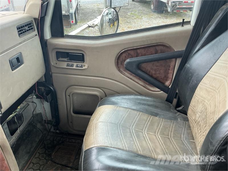 International Paystar 5900i Tegljači