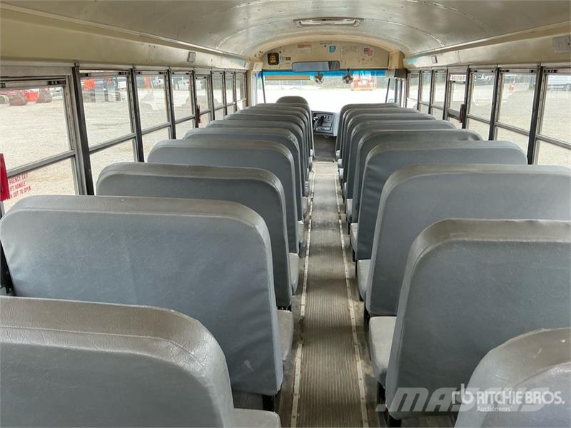 International PB105 4x2 48-Seat School Bus Minibusse