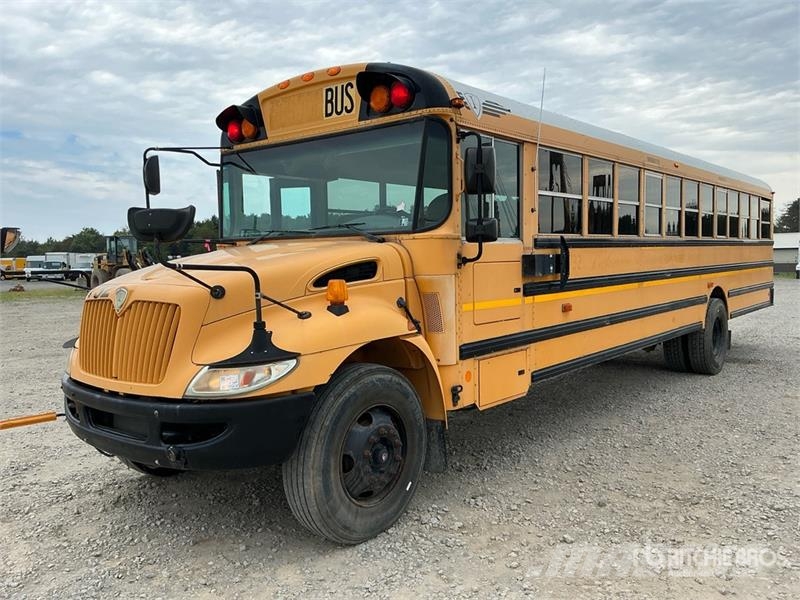 International PB105 4x2 48-Seat School Bus Minibusse