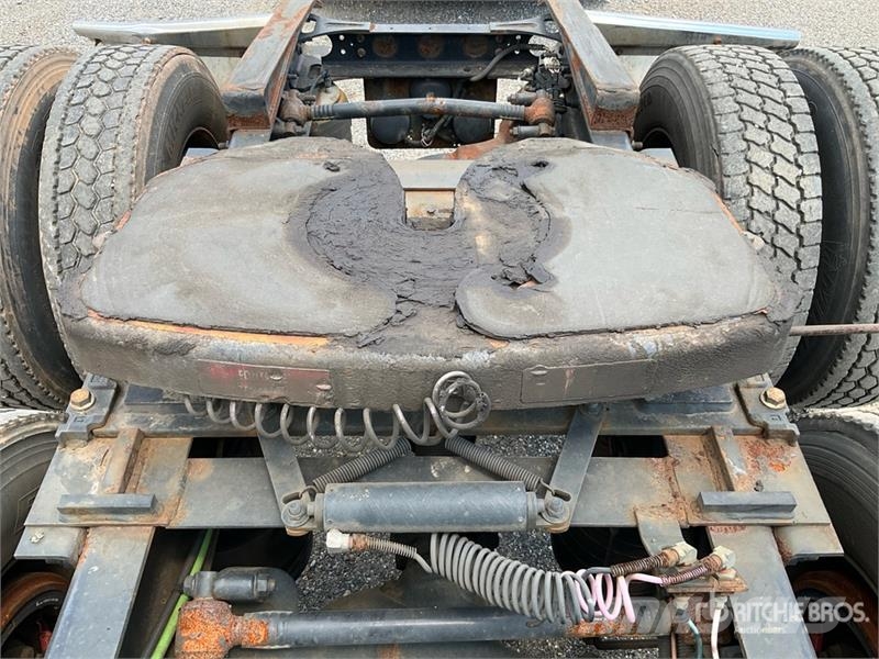 International ProStar+ 122 6x4 T/A Sleeper Truck Tractor Traktorske jedinice