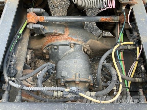 International ProStar+ 122 6x4 T/A Sleeper Truck Tractor Traktorske jedinice