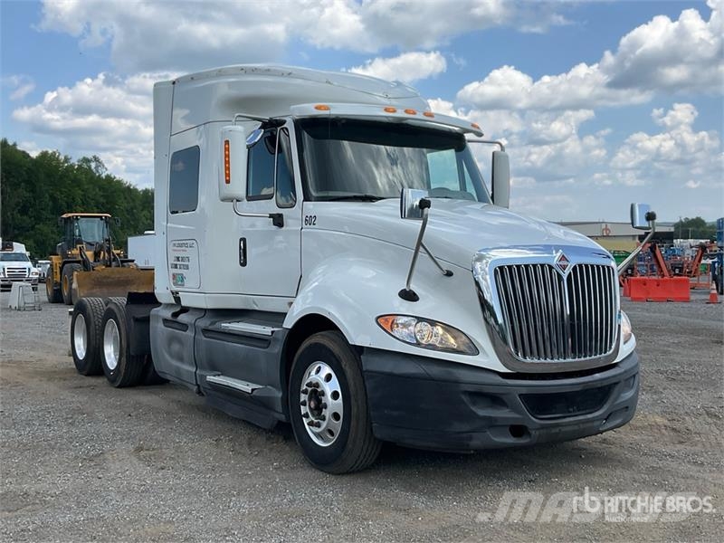 International ProStar+ 122 6x4 T/A Sleeper Truck Tractor Traktorske jedinice