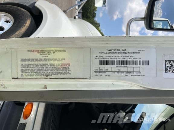 International ProStar+ 122 6x4 T/A Sleeper Truck Tractor Traktorske jedinice