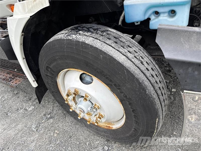 International RH613 4x2 S/A Day Cab Truck Tractor Motrici e Trattori Stradali