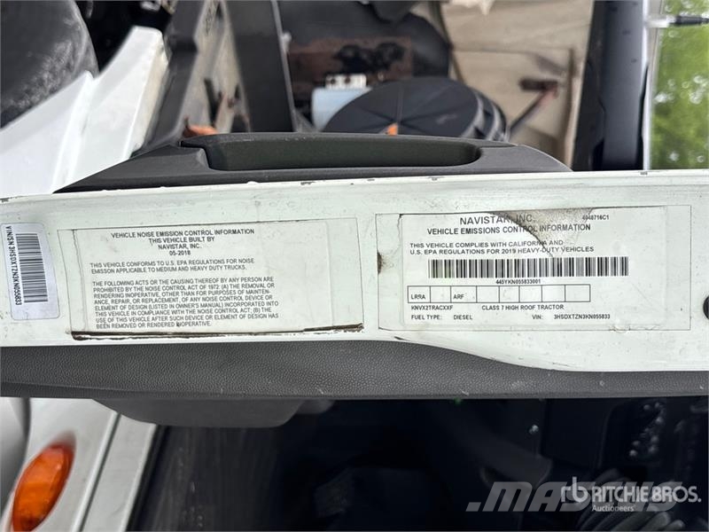 International RH613 4x2 S/A Day Cab Truck Tractor Motrici e Trattori Stradali