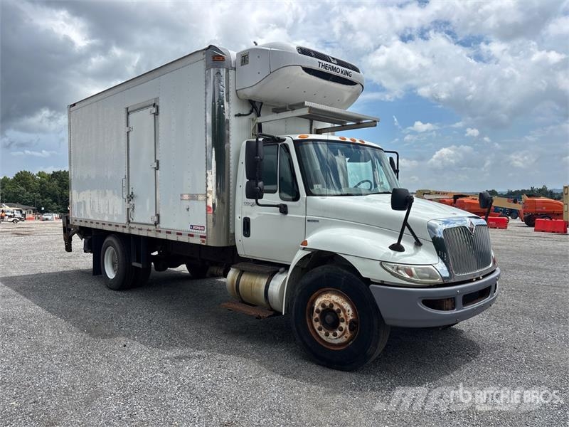 Interntional 4300 4x2 Refrigerated Truck 온도 조절식 트럭
