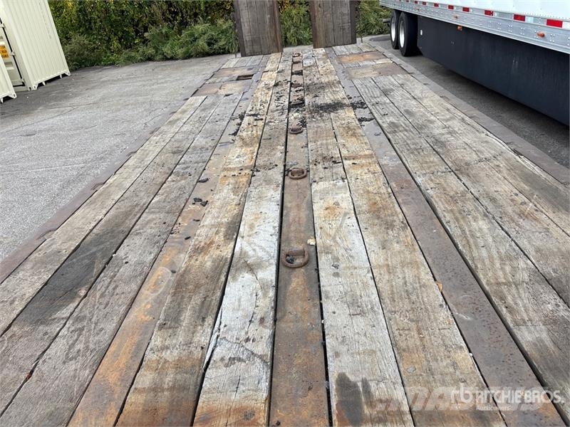 Interstate 31 ft T/A Equipment Trailer Járműszállító pótkocsik