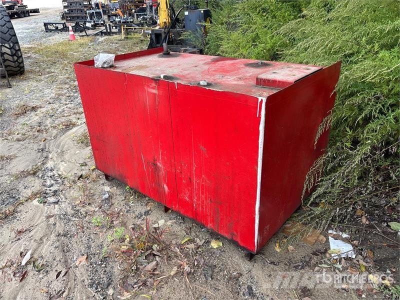 IPEX 400 gal Waste Oil Tank Üzemanyag- és adaléktartályok