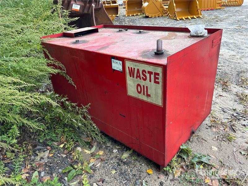 IPEX 400 gal Waste Oil Tank Üzemanyag- és adaléktartályok