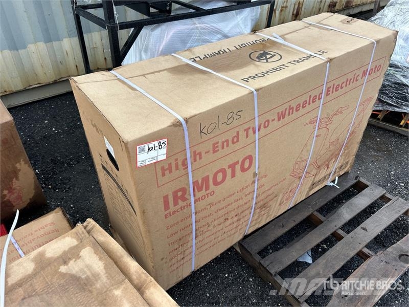 IRMOTO-RED Electric Moped (Unused) Sõiduautod
