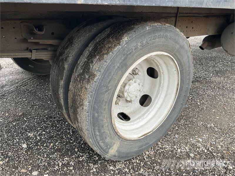 Isuzu 4x2 Crew Cab Flatbed Truck Planbiler
