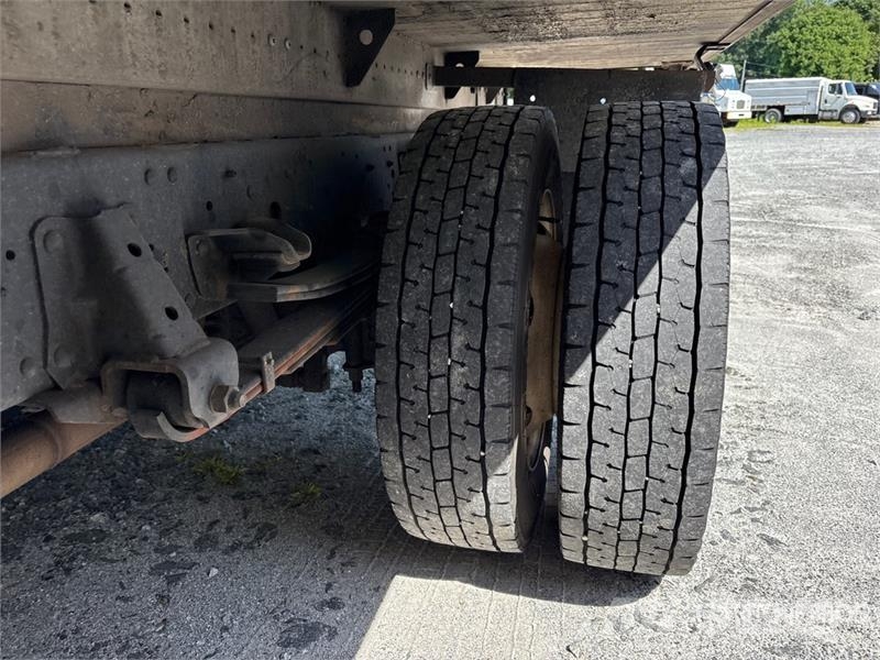 Isuzu NPR Temperature controlled trucks