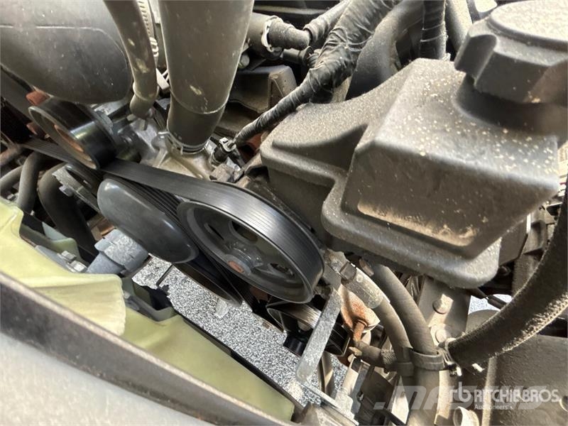 Isuzu NPR Caminhões com temperatura controlada