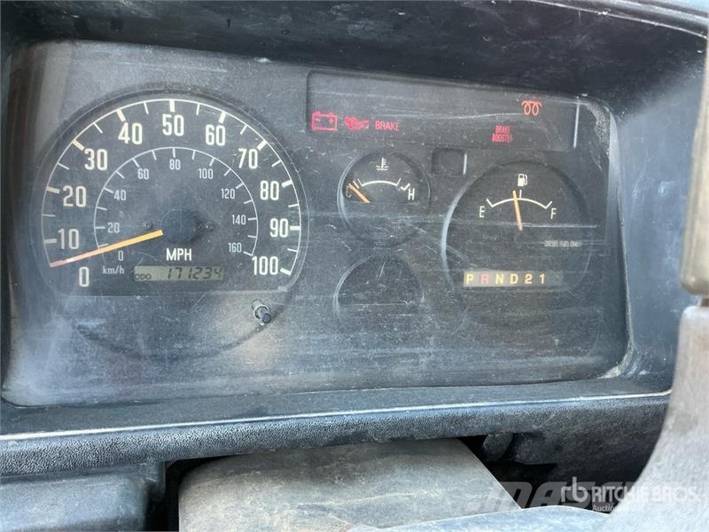Isuzu NPR Skapbiler