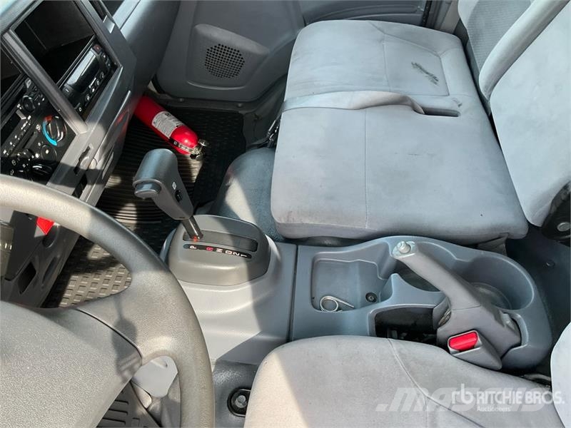 Isuzu NPR Camion a temperatura controllata