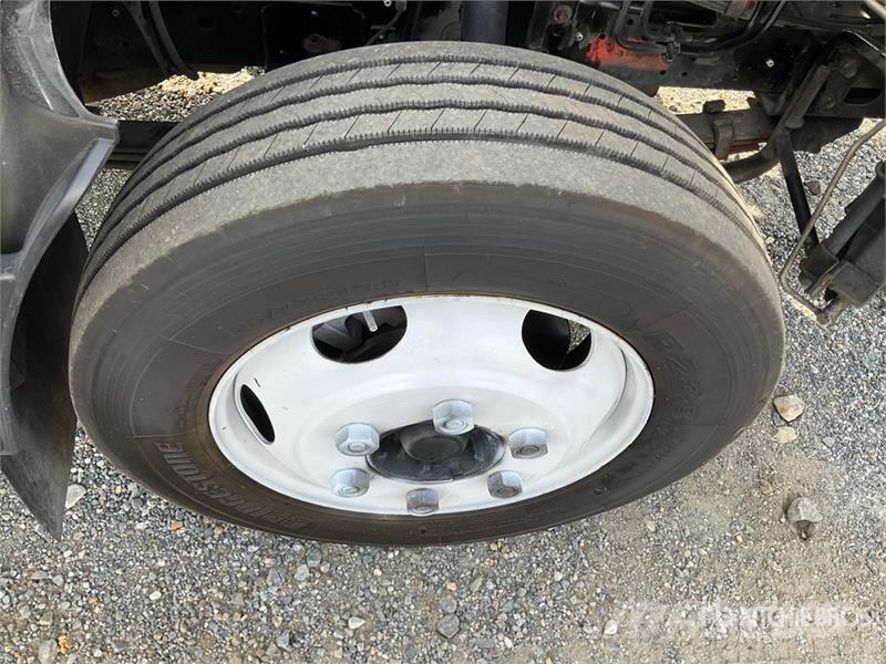 Isuzu NPR Camion a temperatura controllata