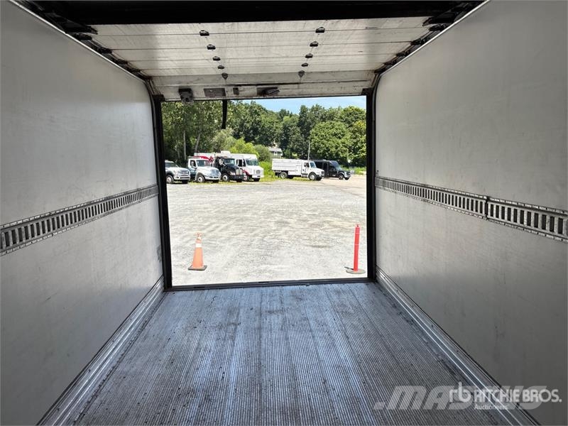 Isuzu NPR Caminhões com temperatura controlada