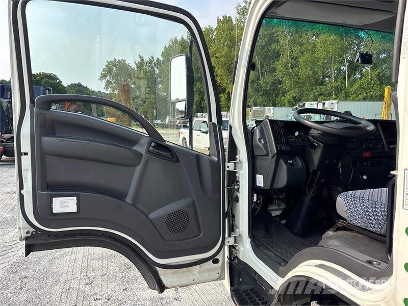 Isuzu NPR شاحنات بدرجة حرارة قابلة للضبط