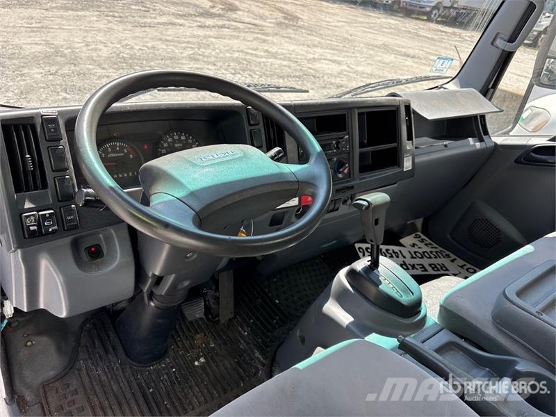 Isuzu NPR Box trucks