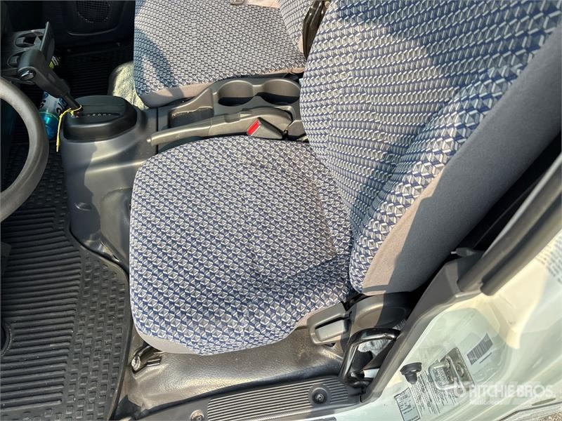 Isuzu NPR شاحنات بدرجة حرارة قابلة للضبط