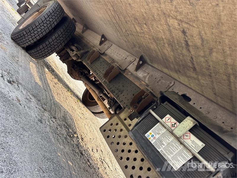 Isuzu NPR شاحنات بدرجة حرارة قابلة للضبط
