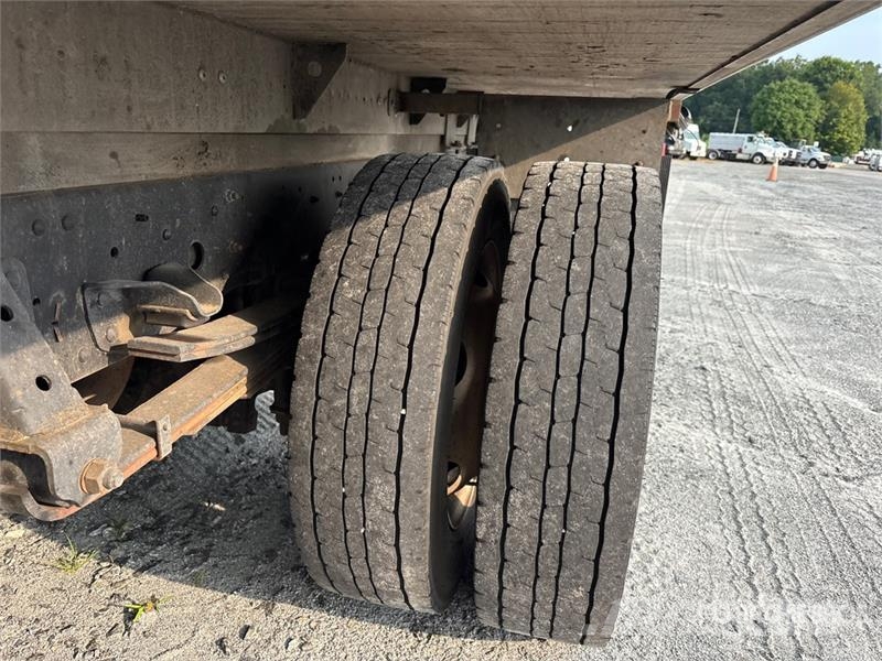 Isuzu NPR شاحنات بدرجة حرارة قابلة للضبط