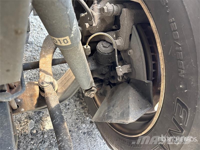 Isuzu NPR Caminhões com temperatura controlada