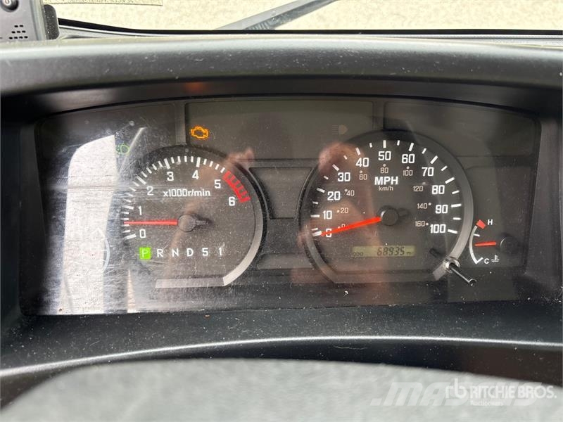 Isuzu NPR 冷藏车