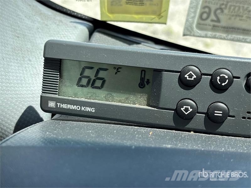 Isuzu NPR Caminhões com temperatura controlada