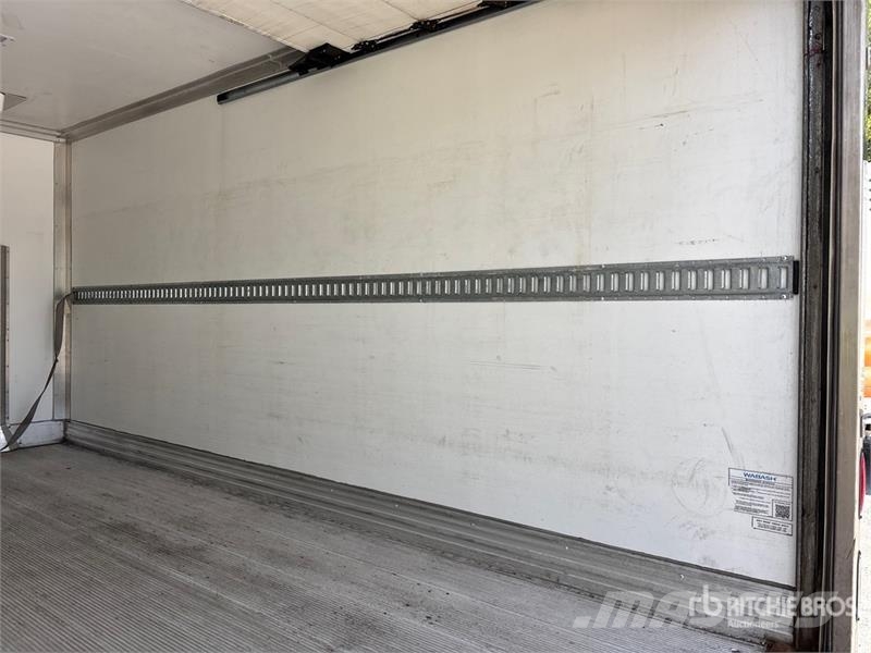Isuzu NPR Caminhões com temperatura controlada