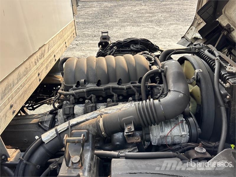 Isuzu NPR شاحنات بدرجة حرارة قابلة للضبط