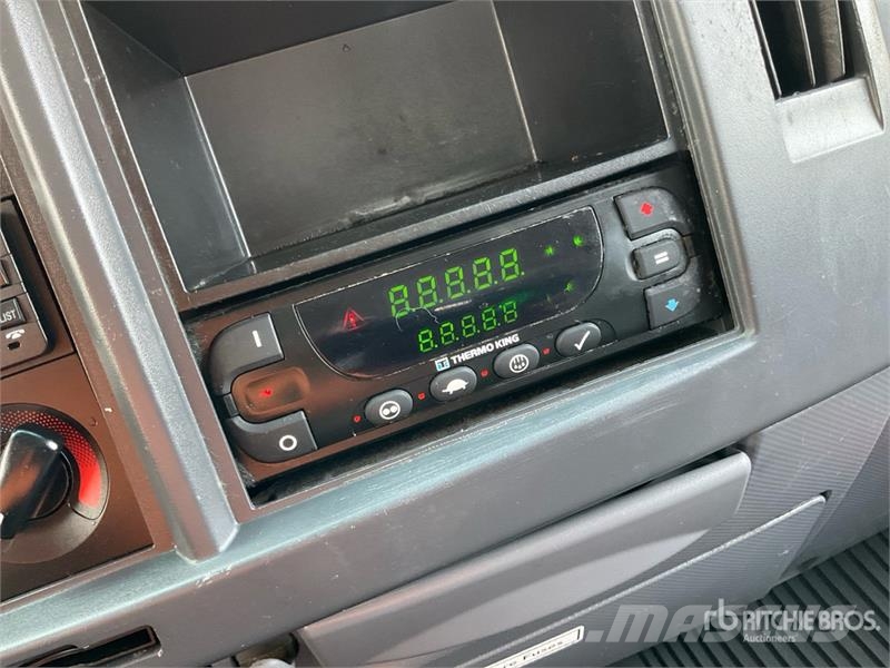 Isuzu NPR Camion a temperatura controllata