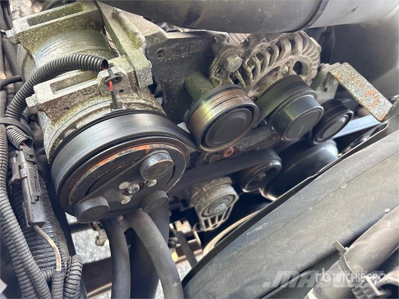 Isuzu NPR Caminhões com temperatura controlada