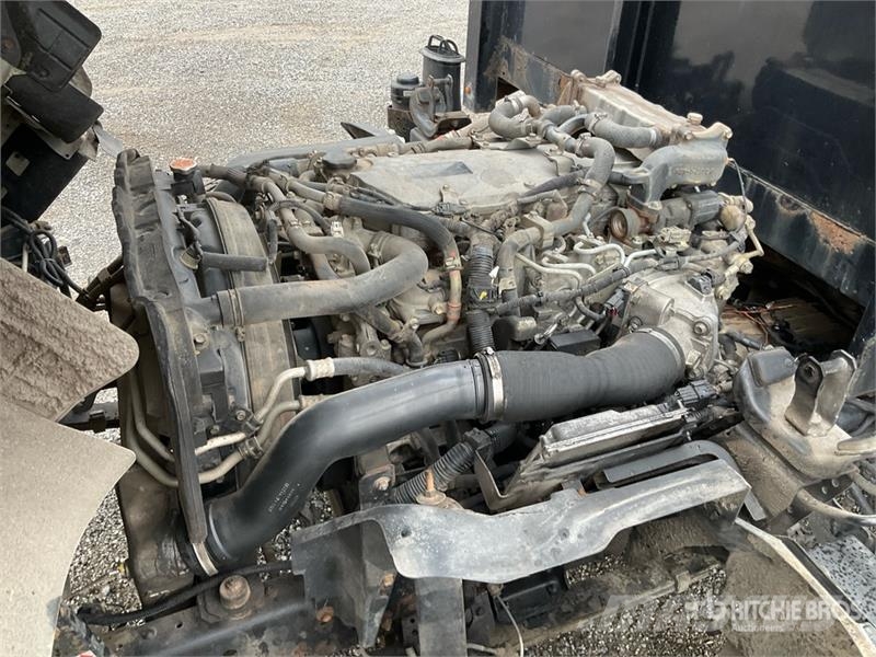 Isuzu NPR Camiones plataforma