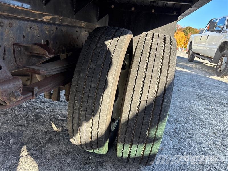 Isuzu NPR Otros camiones