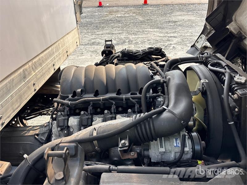 Isuzu NPR شاحنات بدرجة حرارة قابلة للضبط