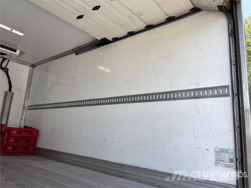 Isuzu NPR Caminhões com temperatura controlada
