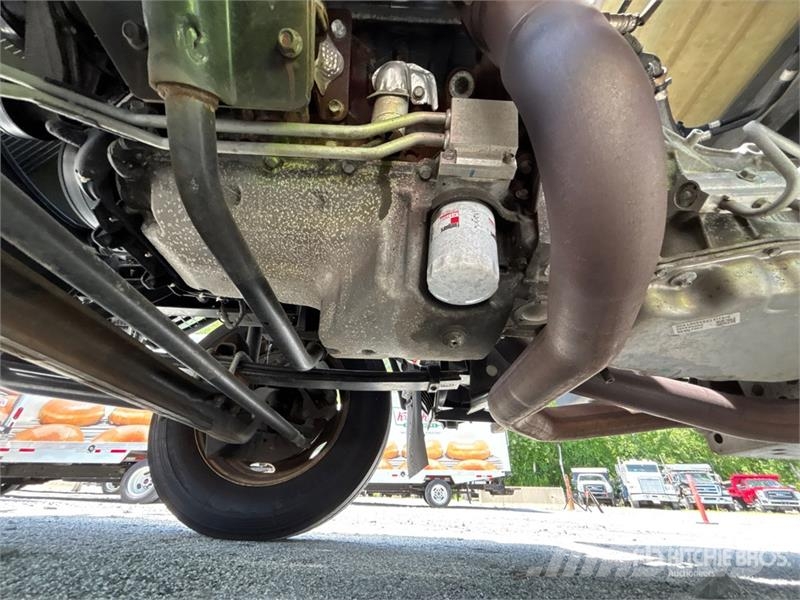 Isuzu NPR Caminhões com temperatura controlada