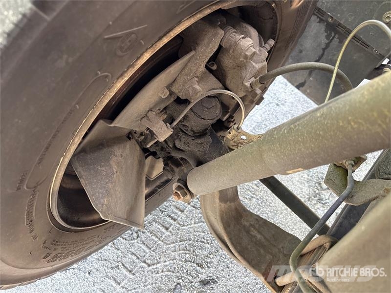 Isuzu NPR Caminhões com temperatura controlada
