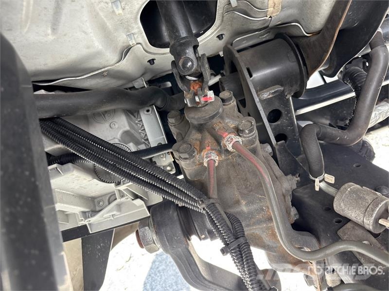 Isuzu NPR Caminhões com temperatura controlada