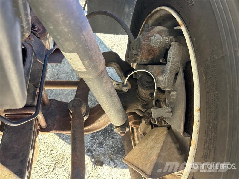 Isuzu NPR Otros camiones