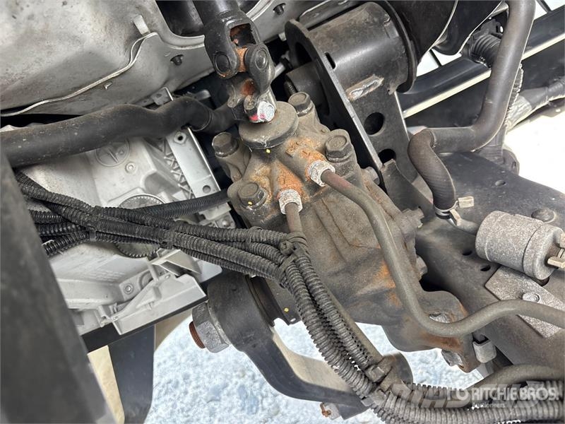 Isuzu NPR Caminhões com temperatura controlada