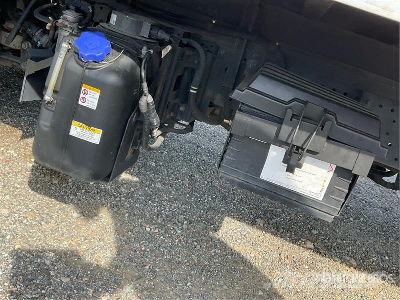 Isuzu NPR Camion a temperatura controllata