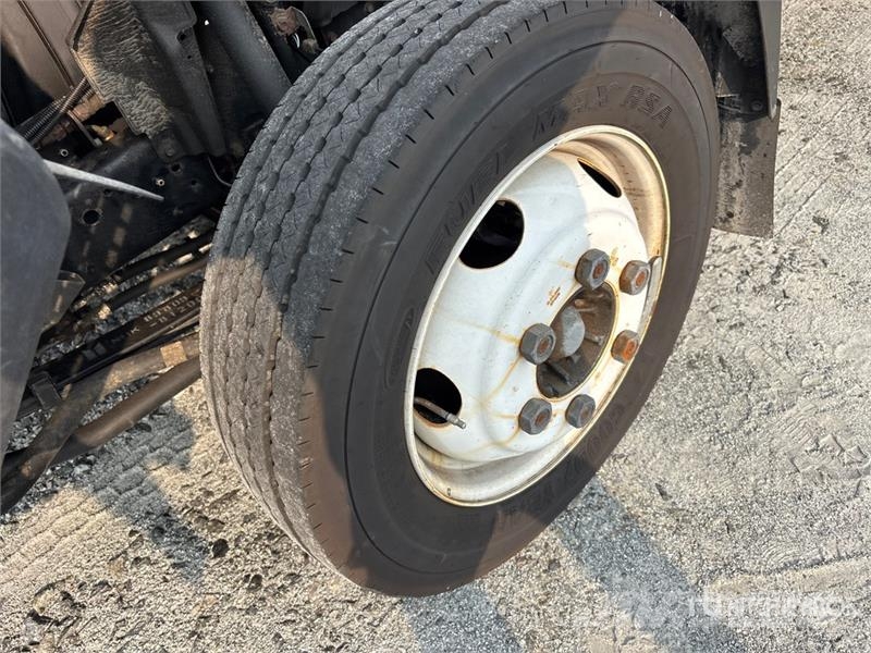Isuzu NPR شاحنات بدرجة حرارة قابلة للضبط