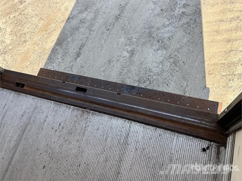 Isuzu NPR Caminhões com temperatura controlada