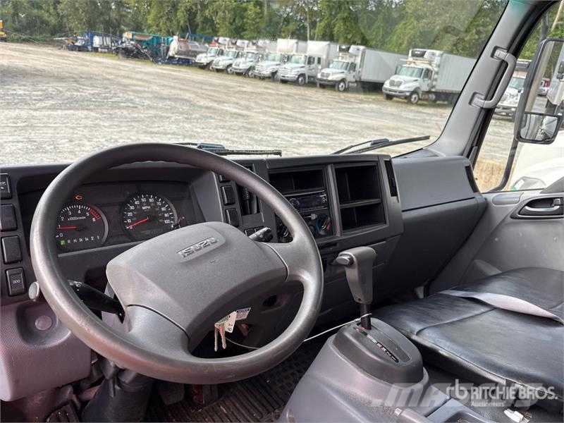 Isuzu NPR Camion cassonati