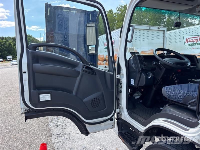 Isuzu NPR Caminhões com temperatura controlada