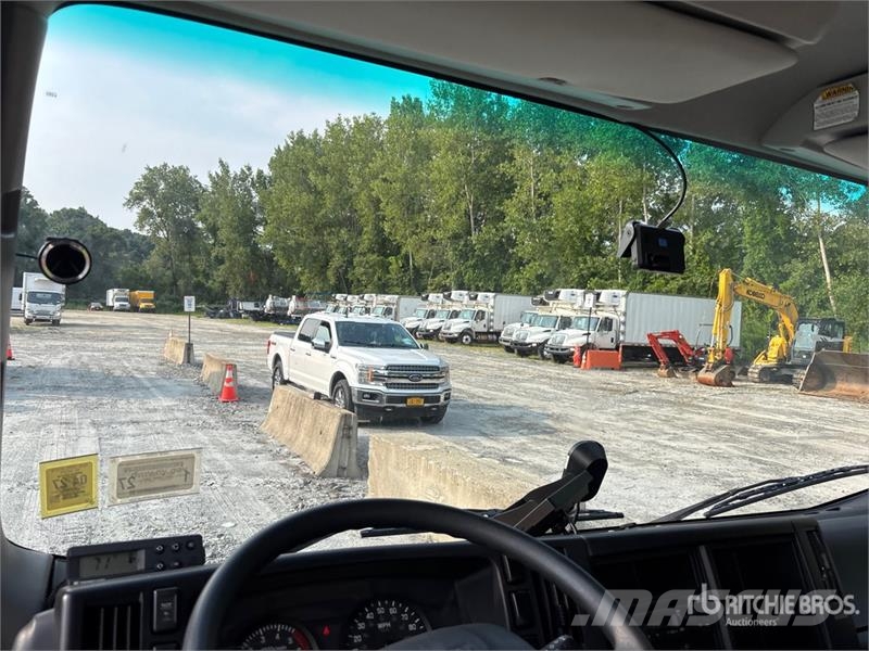 Isuzu NPR شاحنات بدرجة حرارة قابلة للضبط
