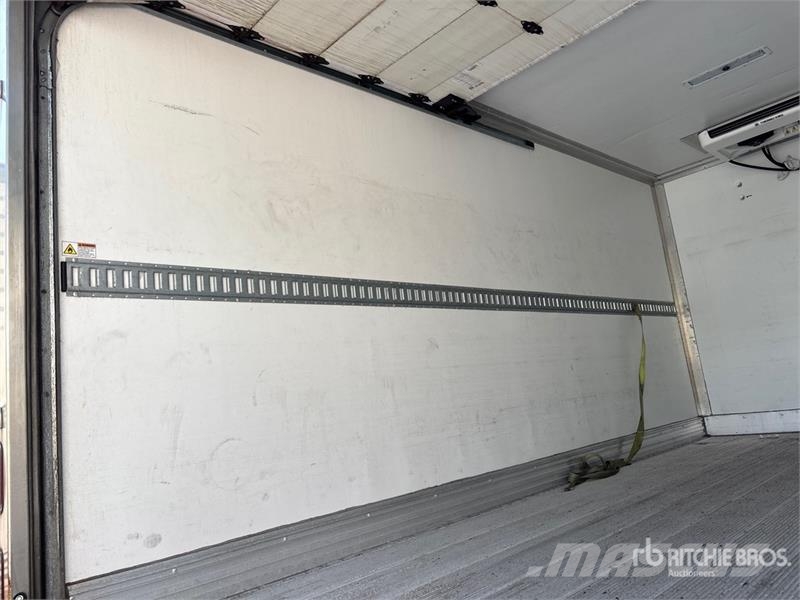 Isuzu NPR Caminhões com temperatura controlada